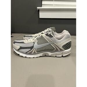 Size 15 - Nike Air Zoom Vomero 5 Light Iron Ore